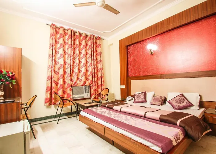 Homely Stay By- Lee Cashew International Group Of A1Rooms