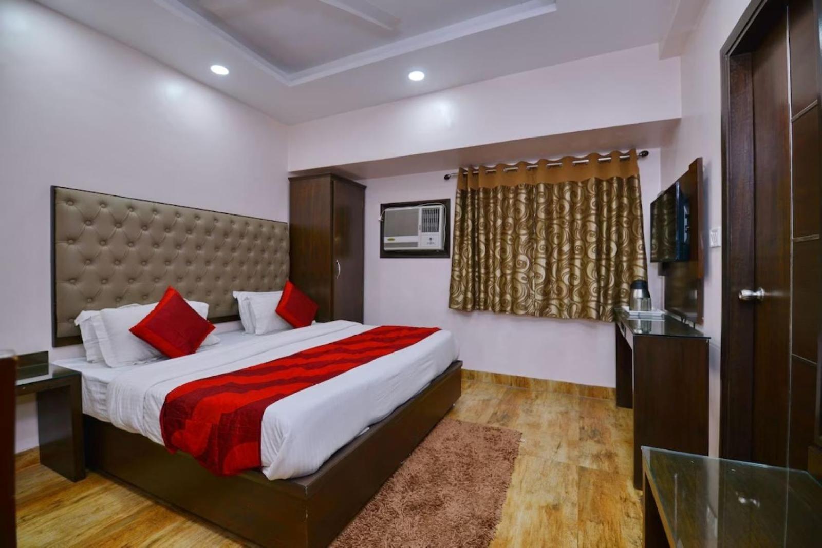 Homely By- Lee Cashew International Group Of A1rooms Hotel