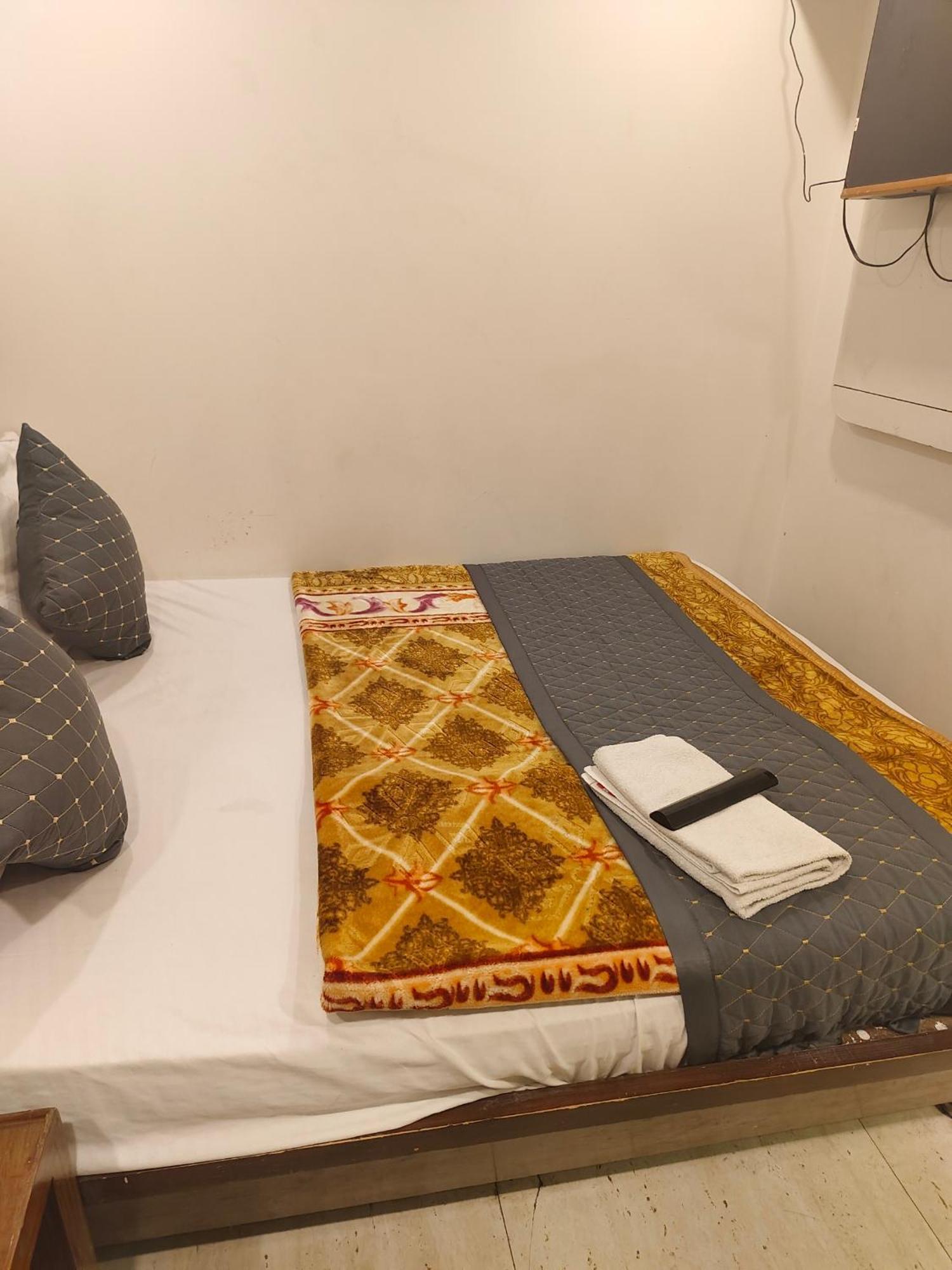 Homely By- Lee Cashew International Group Of A1rooms Hotel New Delhi