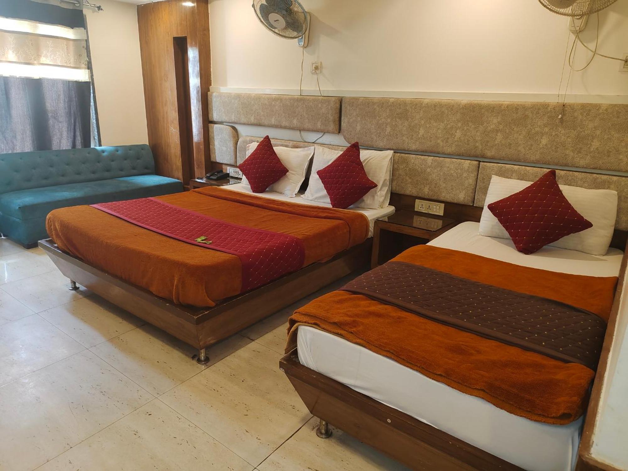 Hotel Homely By- Lee Cashew International Group Of A1rooms