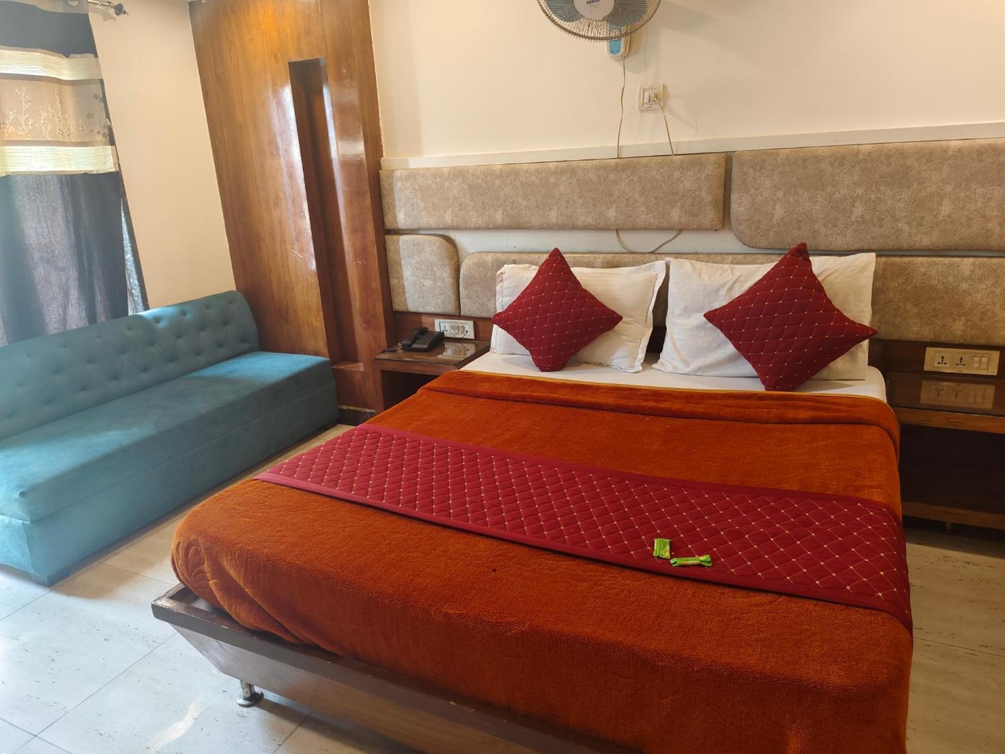 Hotel Homely By- Lee Cashew International Group Of A1rooms